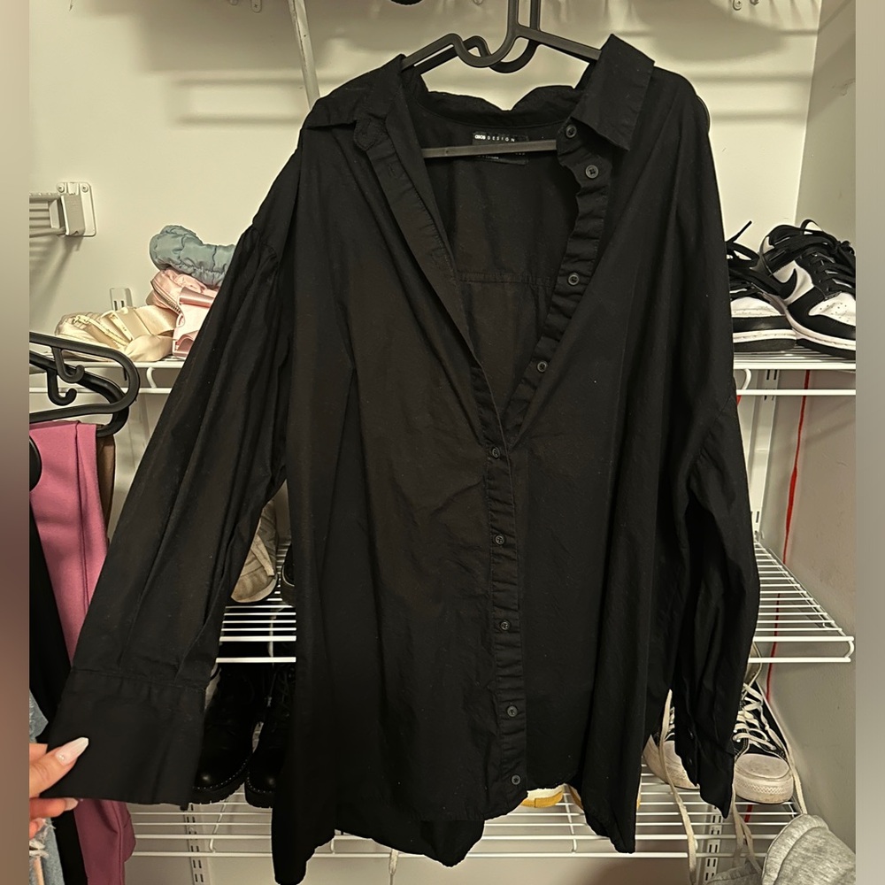 ASOS button up dress! 🖤